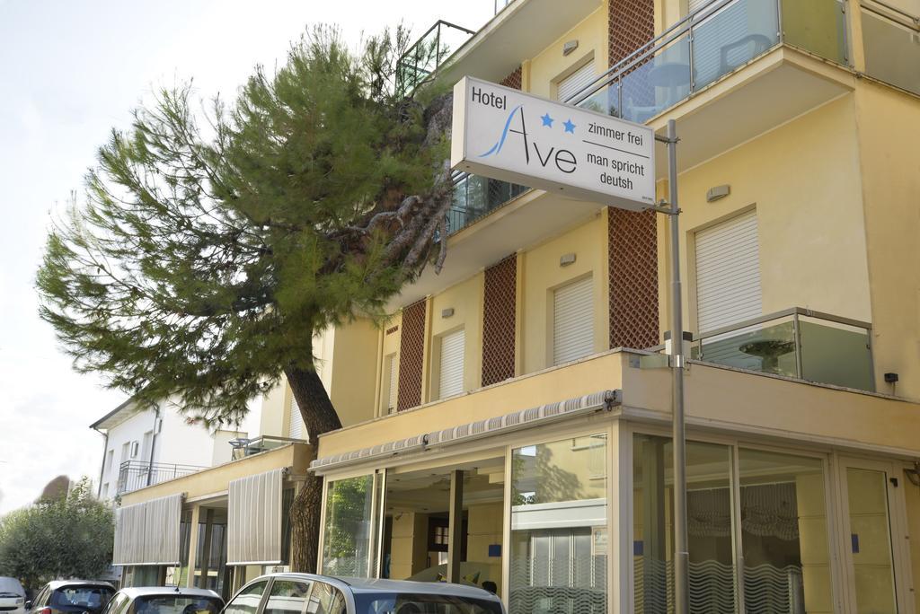 Hotel Ave Римини Екстериор снимка